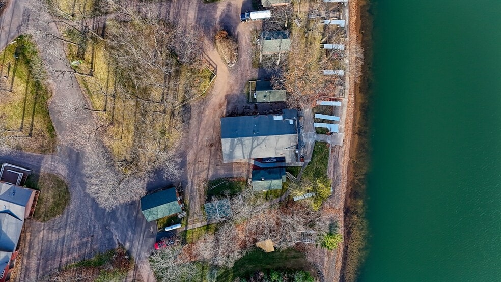 More Photos Of 7440 N Pats Landing Rd, Hayward Restaurant For Sale