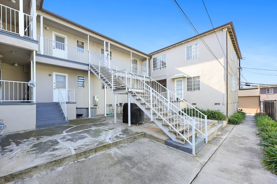 More Photos Of 4197 Marlton Ave, Los Angeles Multifamily For Sale