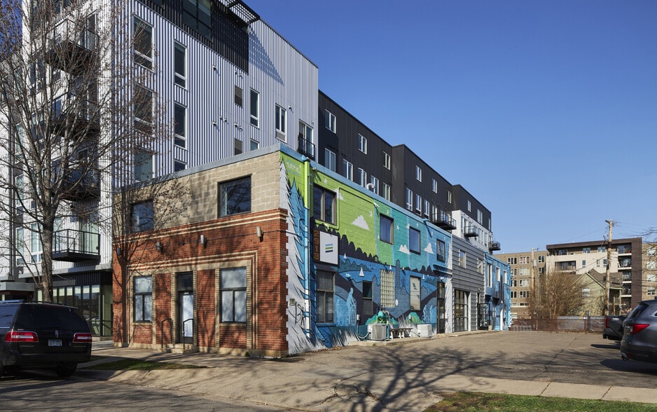 Primary Photo Of 2913 S Harriet Ave, Minneapolis Loft Creative Space For Sale