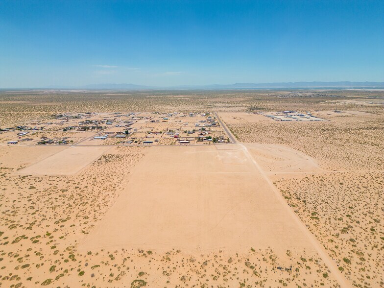 More Photos Of TBD Slippery Rock Road Rd, El Paso Land For Sale