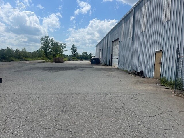 More Photos Of 4900 Thibault Rd, Little Rock Manufacturing For Sale