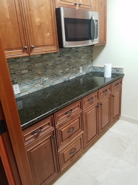 More Photos Of 9019 Soquel Dr, Aptos Office For Lease
