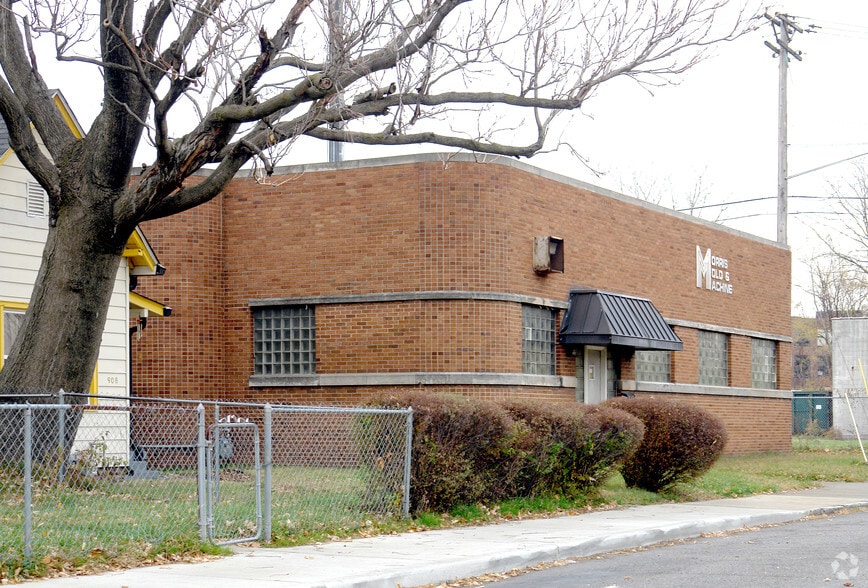 More Photos Of 912 E 21st St, Indianapolis Warehouse For Sale