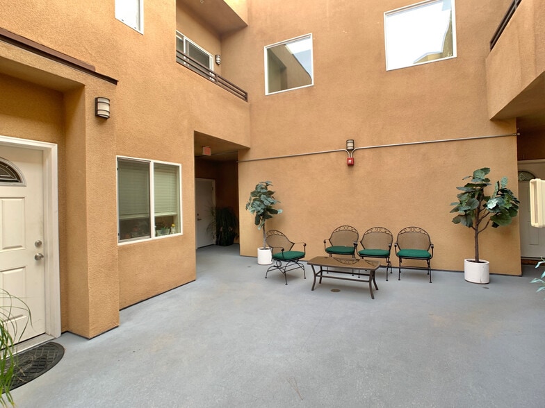 More Photos Of 120 Ballantyne St, El Cajon Apartments For Lease