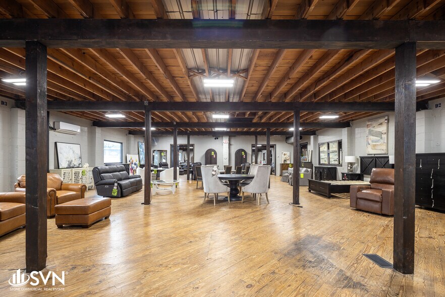 More Photos Of 764 E Seventh St, Lexington Warehouse For Sale
