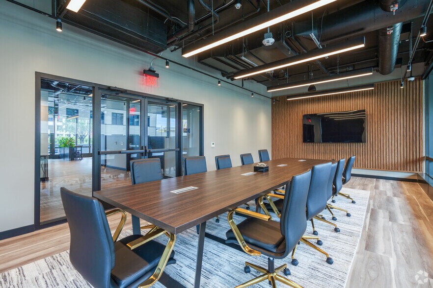 More Photos Of 1950 Broadway, Oakland Coworking Space