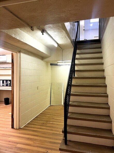 More Photos Of 1225-1231 Maple Ave SW, Roanoke Medical For Sale