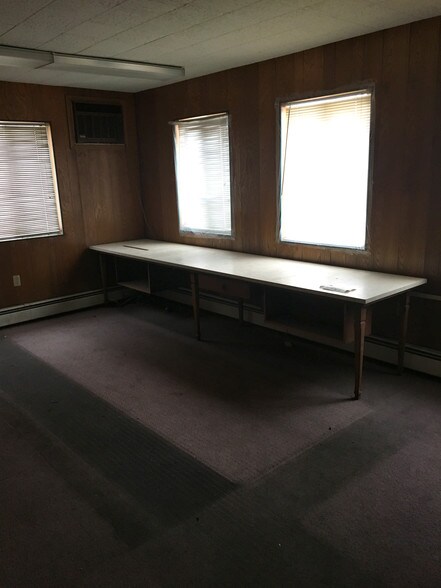 More Photos Of 2632 Park St, Muskegon Heights Warehouse For Sale