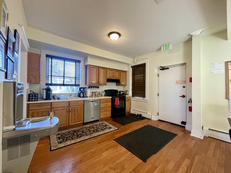 More Photos Of 1000 E 16th Ave, Denver Office Residential For Sale