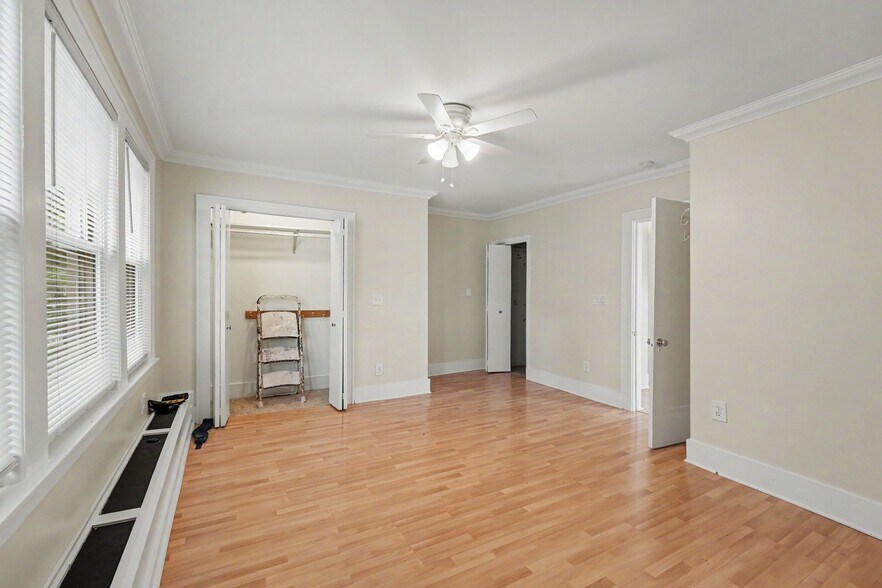More Photos Of 156 N Worth St, Birmingham Multifamily For Sale