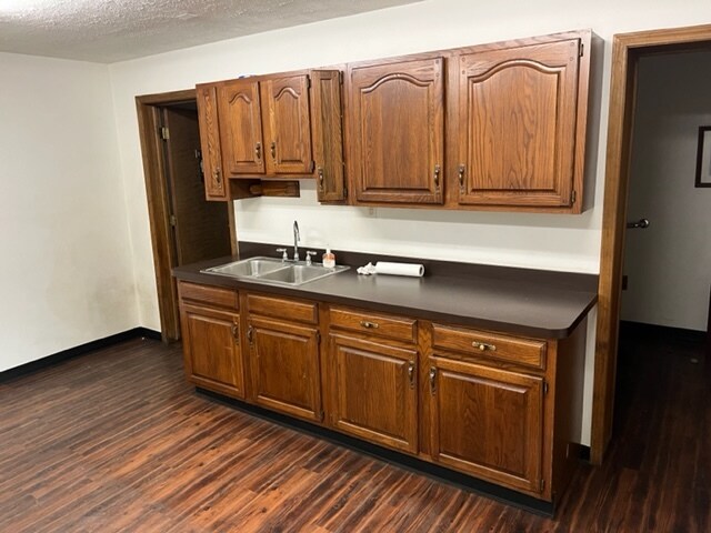 More Photos Of 1020 W Laskey Rd, Toledo Service For Lease