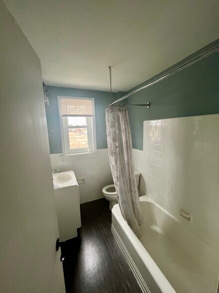 More Photos Of 304 Glen Ave, Salisbury Apartments For Sale