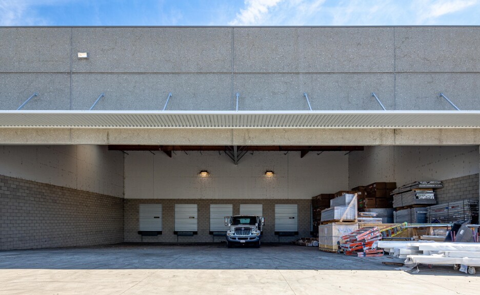 More Photos Of 4155-4165 E La Palma Ave, Anaheim Research And Development For Sale