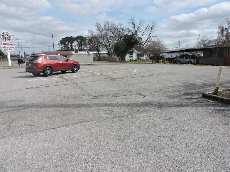 More Photos Of 2828 Southmore Ave, Pasadena Restaurant For Lease