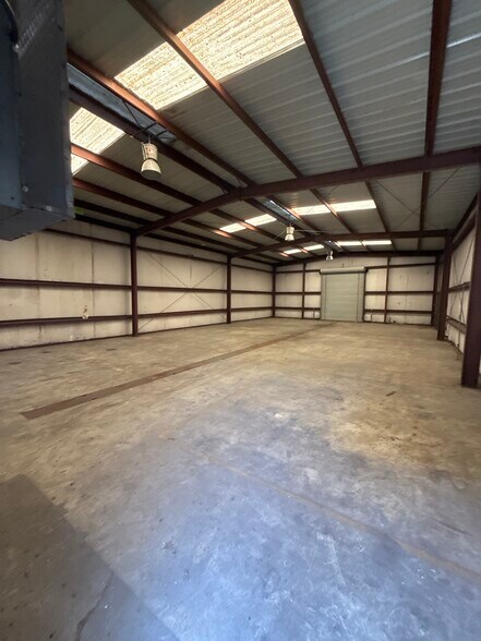 More Photos Of 218 Springfield Rd, Baton Rouge Warehouse For Sale