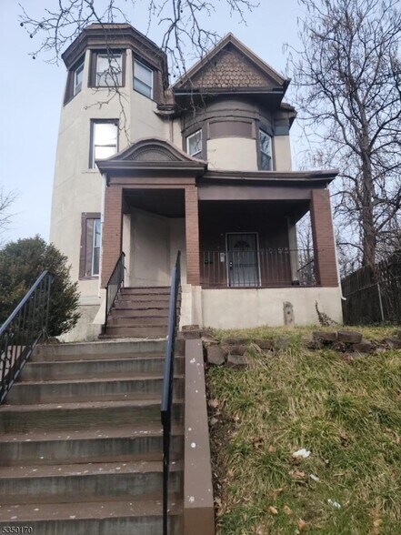 Primary Photo Of 9 Madison Ave, Newark Shelter For Sale