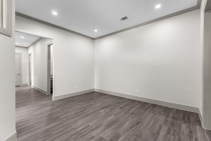More Photos Of 17138 N Eldridge Pky, Tomball Medical For Lease