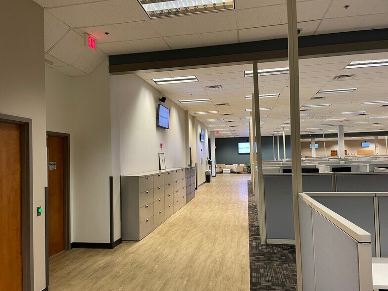 More Photos Of 1304-1398 S Woodland Blvd, Deland Unknown For Lease