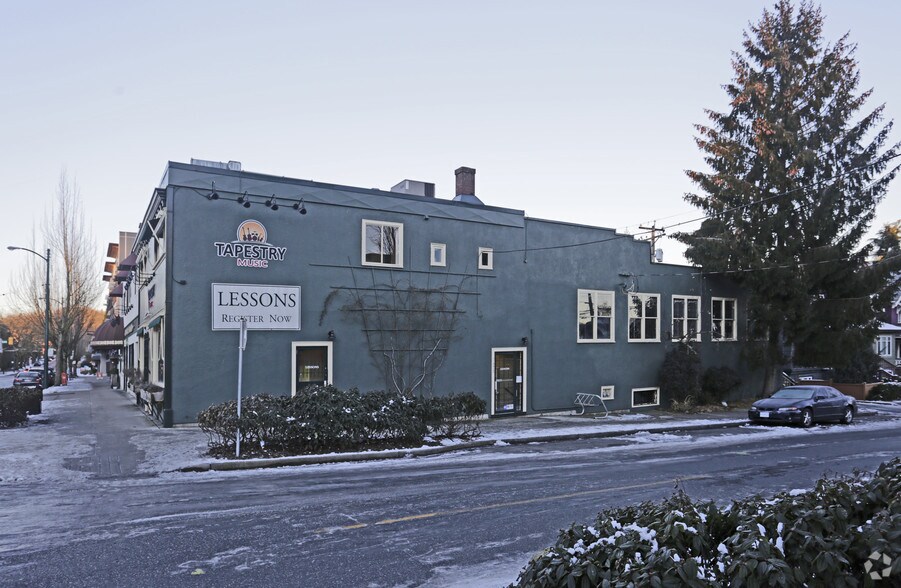 More Photos Of 3607 W Broadway, Vancouver Storefront For Lease