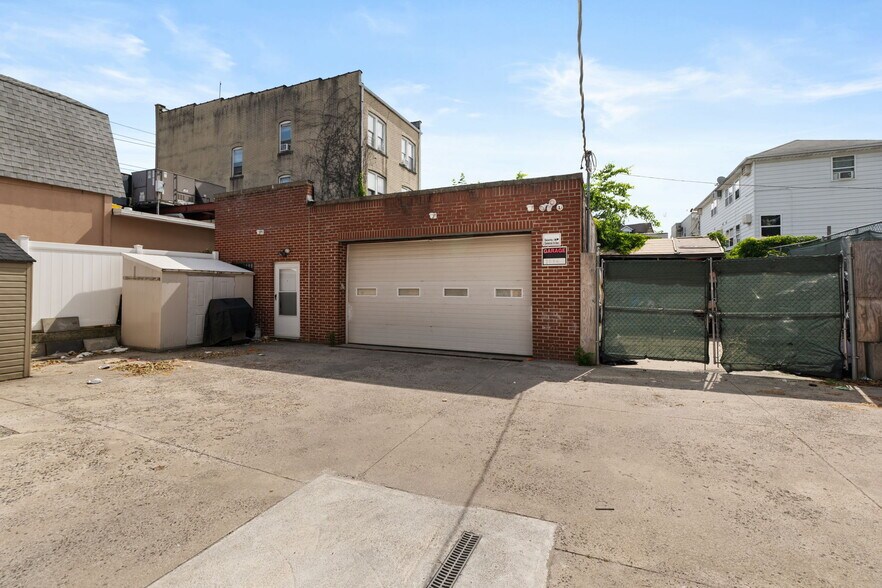 More Photos Of , Staten Island General Retail For Sale