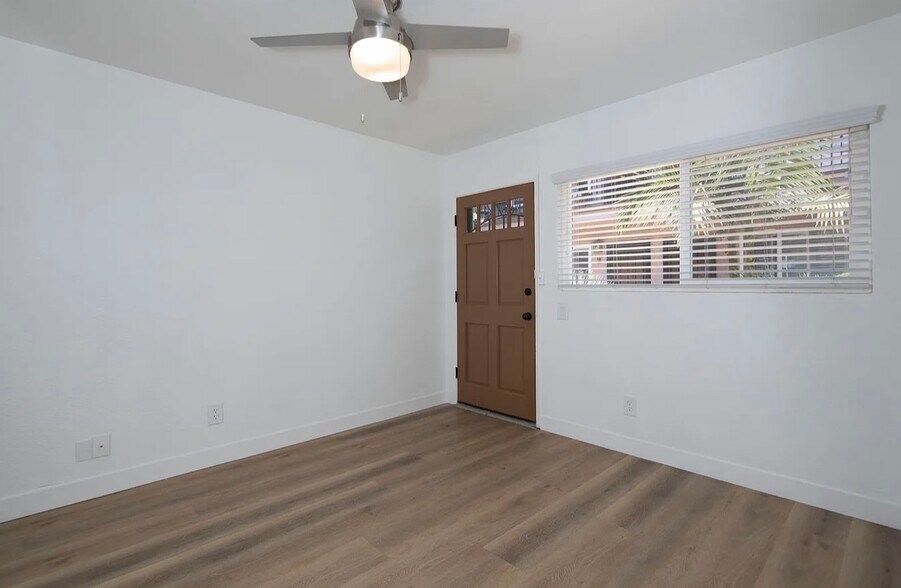 More Photos Of 2104-2110 Bacon St, San Diego Apartments For Sale