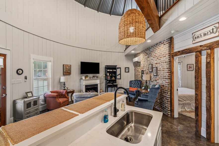 More Photos Of 75 County Road 171, Corinth Lodge Meeting Hall For Sale