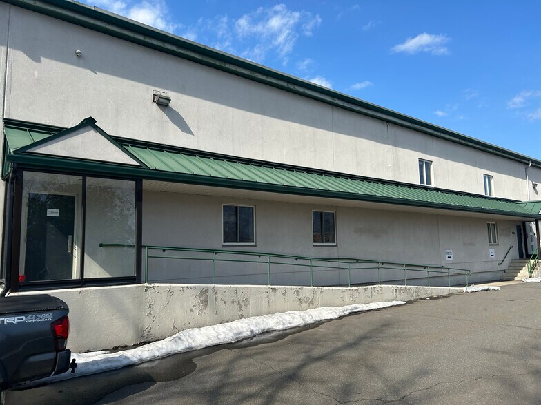 More Photos Of 64 Railroad Ave, Albany Warehouse For Sale