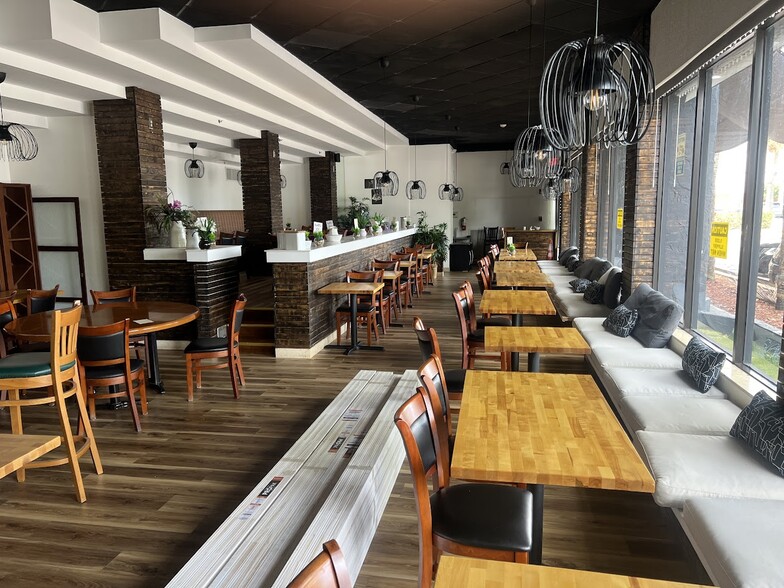 Primary Photo Of 148 NW 167th St, Miami Hotel For Lease