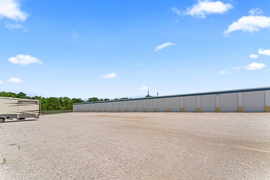 More Photos Of 8956 State Highway 13, Lampe Self Storage For Sale