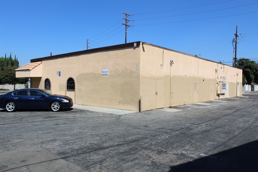 More Photos Of 15660 Amar Rd, La Puente Freestanding For Sale