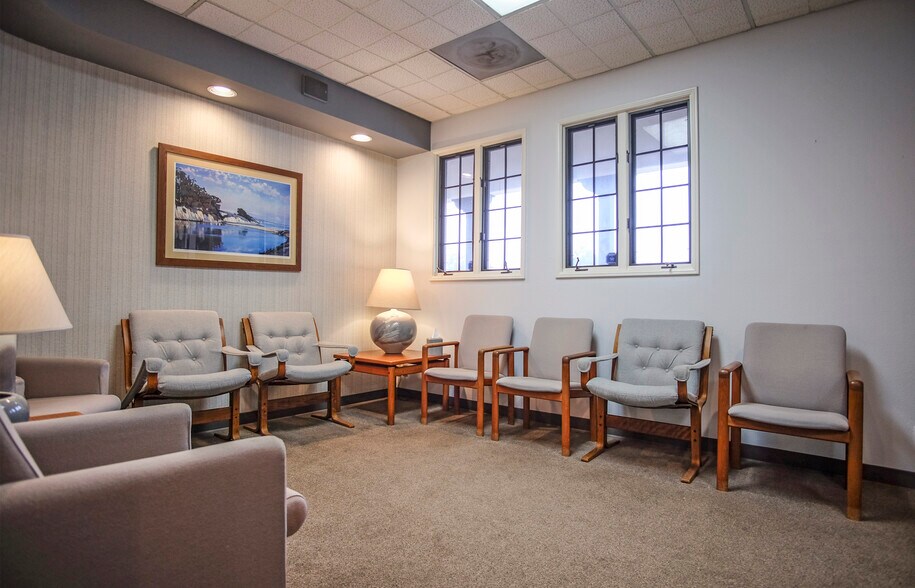 More Photos Of 504 W Pueblo St, Santa Barbara Medical For Sale