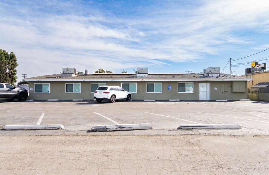 More Photos Of 1351 E Chapman Ave, Fullerton Office For Sale