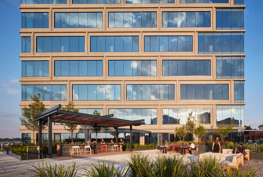 More Photos Of 10 Lea Ave, Nashville Office For Lease