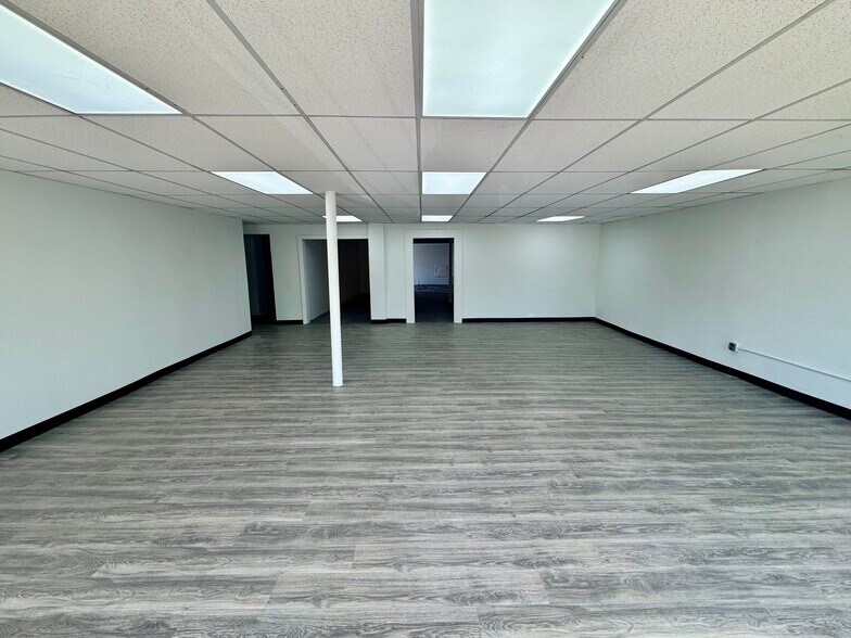 More Photos Of 7300 Beulah St, Alexandria General Retail For Lease