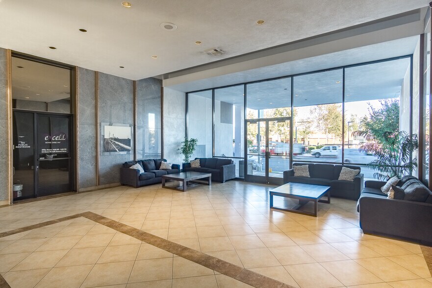 More Photos Of 4201 N Long Beach Blvd, Long Beach Office For Sale
