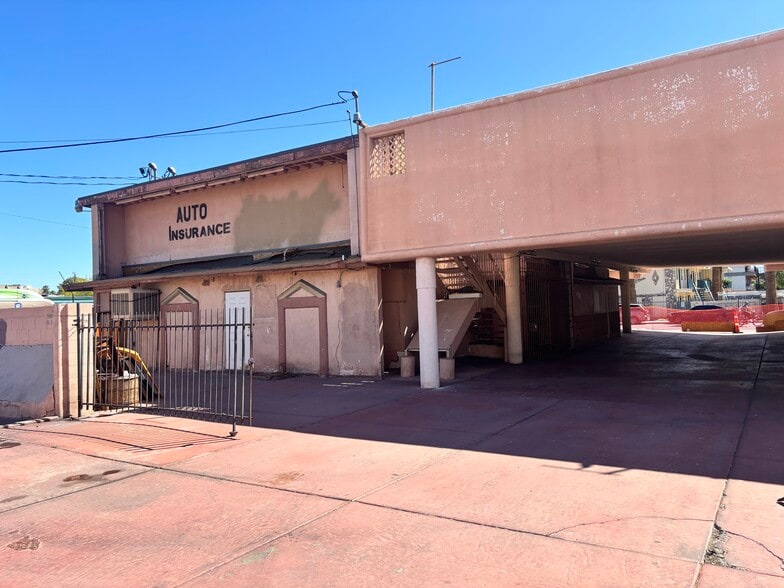 More Photos Of 3761 Royal Crest St, Las Vegas Office Residential For Sale