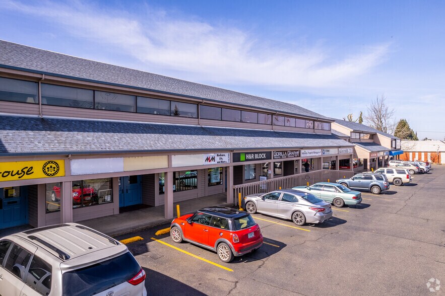 Primary Photo Of 2653-2699 Commercial St SE, Salem General Retail For Lease