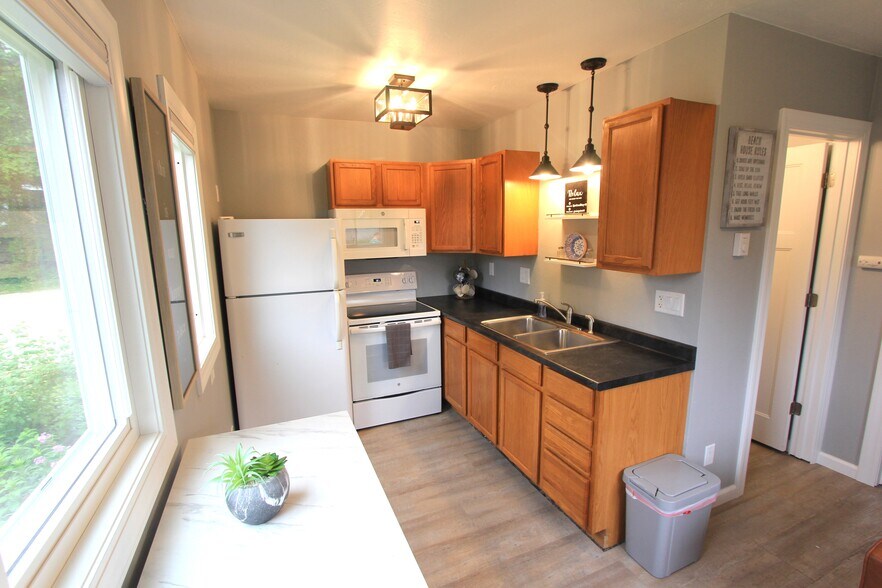 More Photos Of 2375 Maple Dr, Sister Bay Multifamily For Sale