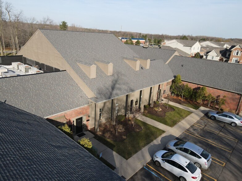More Photos Of 37601-37649 Pembroke Ave, Livonia Office For Lease
