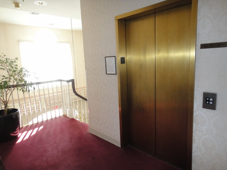 More Photos Of 1 Park St, Norwalk Loft Creative Space For Lease