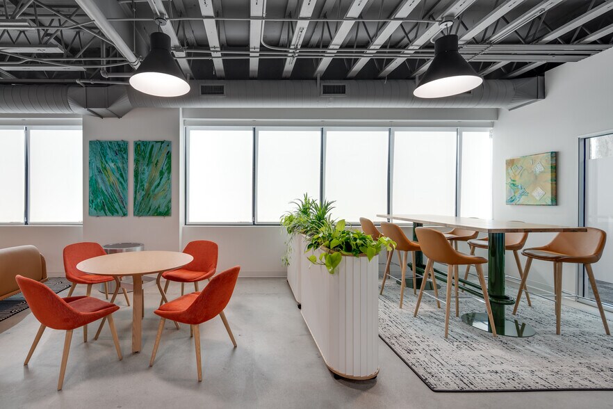 More Photos Of 16885 Via del Campo Ct, San Diego Office For Lease