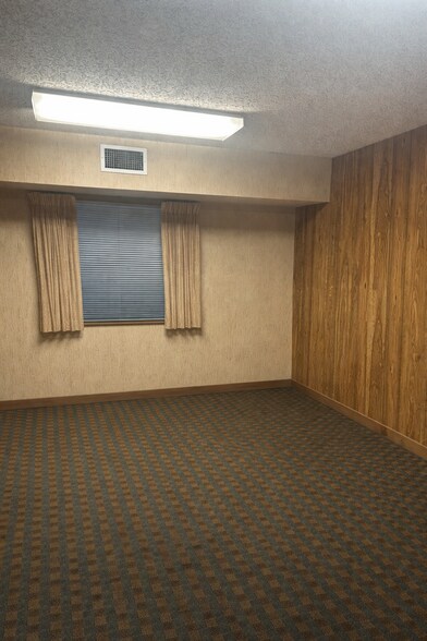 More Photos Of 1152 Court St, Clearwater Freestanding For Sale