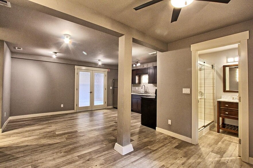 More Photos Of 2422 NE Glisan St, Portland Apartments For Sale
