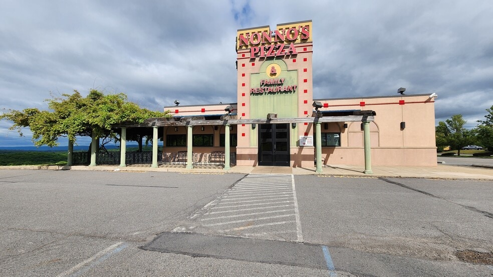 More Photos Of 6 Radcliffe Dr, Moosic Restaurant For Sale