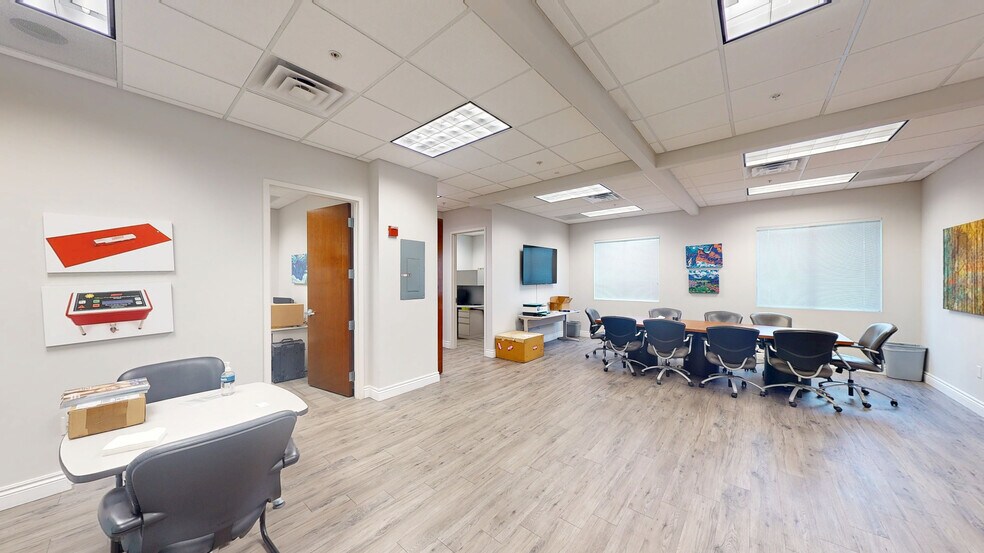 Primary Photo Of 950 Peninsula Corporate Cir, Boca Raton Office For Lease