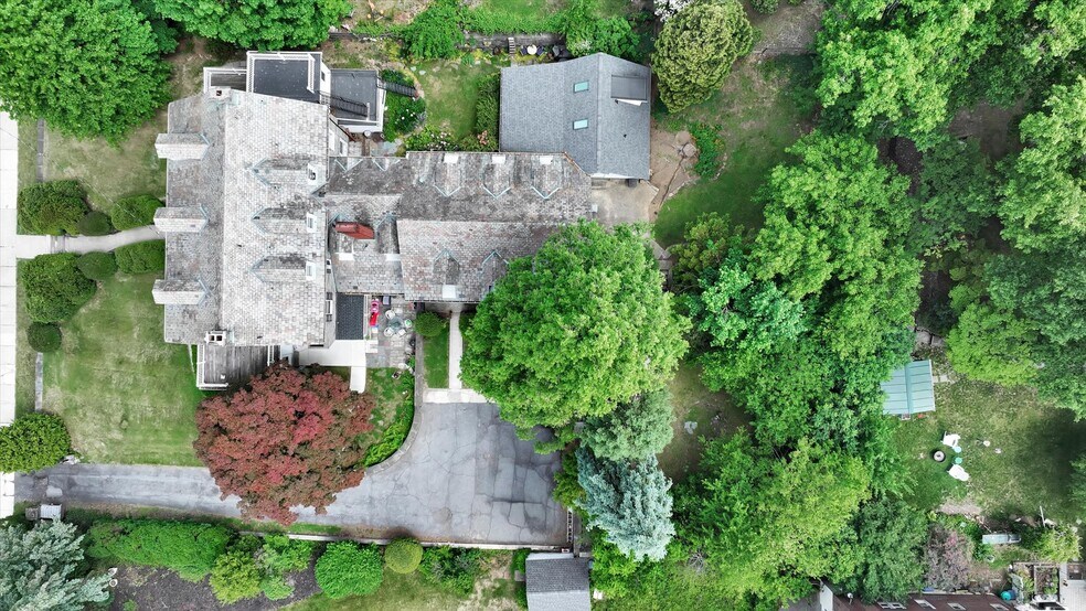 More Photos Of 1305 Hampden Blvd, Reading Multifamily For Sale