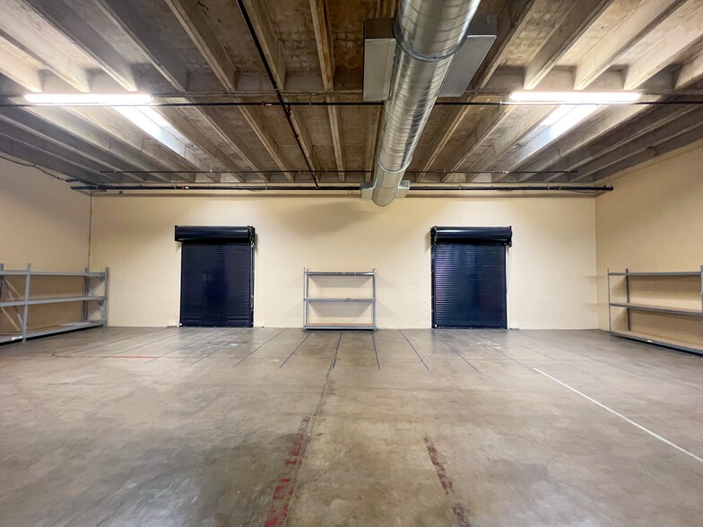 More Photos Of 711 Culebra Rd, San Antonio Distribution For Lease