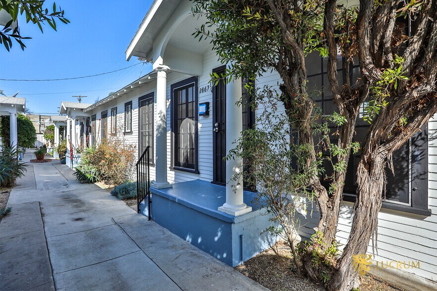 More Photos Of 2867-2873 Edgehill Dr, Los Angeles Apartments For Sale