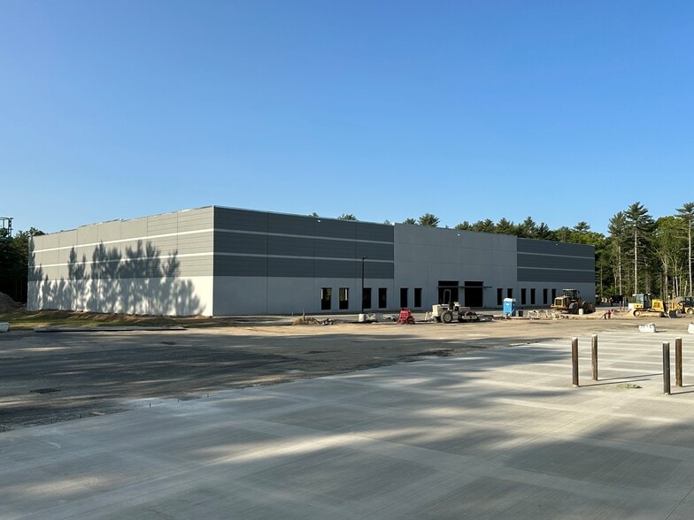 More Photos Of 237 E Main St, Norton Unknown For Lease