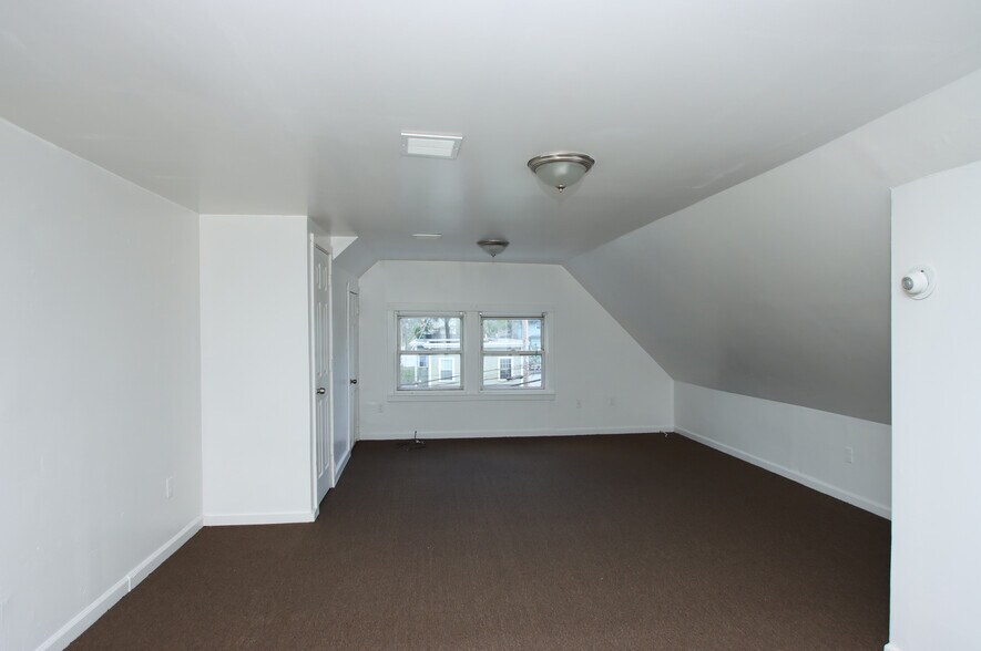 More Photos Of 578 Winchester Ave, New Haven Multifamily For Sale